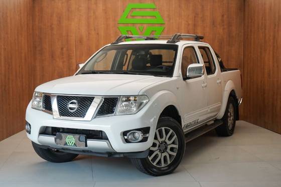 NISSAN FRONTIER 2.5 SL 4X4 CD TURBO ELETRONIC DIESEL 4P AUTOMÁTICO