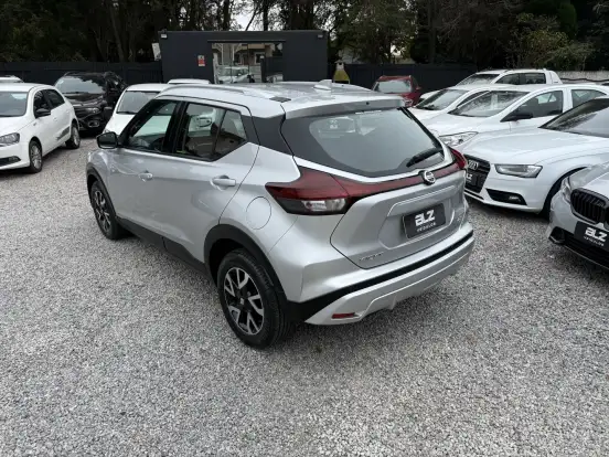 NISSAN-KICKS-2022