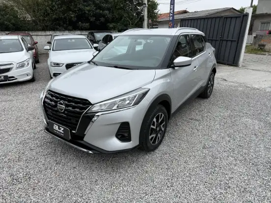 NISSAN-KICKS-2022