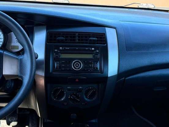 NISSAN-LIVINA-1.6 16V FLEX 4P MANUAL NISSAN-LIVINA-2012