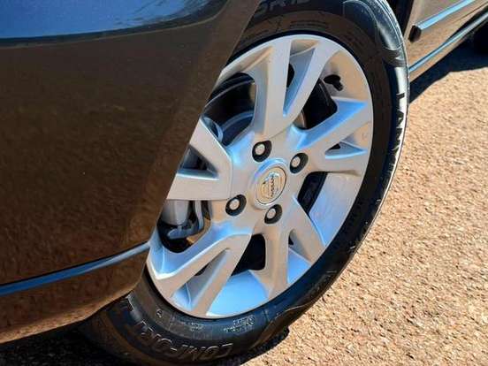 NISSAN-LIVINA-1.6 16V FLEX 4P MANUAL NISSAN-LIVINA-2012