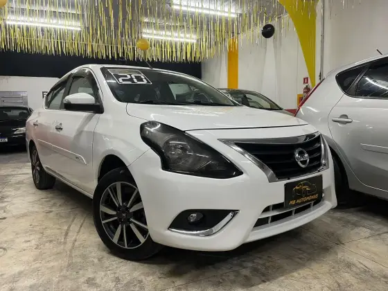 NISSAN VERSA 1.6 16V FLEXSTART SL 4P XTRONIC NISSAN VERSA 1.6 16V FLEXSTART SL 4P XTRONIC