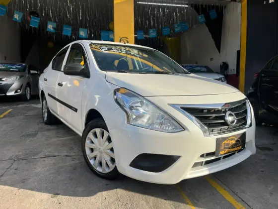 NISSAN VERSA 1.6 16V FLEXSTART V-DRIVE SPECIAL EDITION XTRONIC NISSAN VERSA 1.6 16V FLEXSTART V-DRIVE SPECIAL EDITION XTRONIC