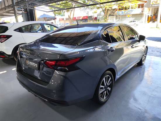NISSAN-VERSA-2023
