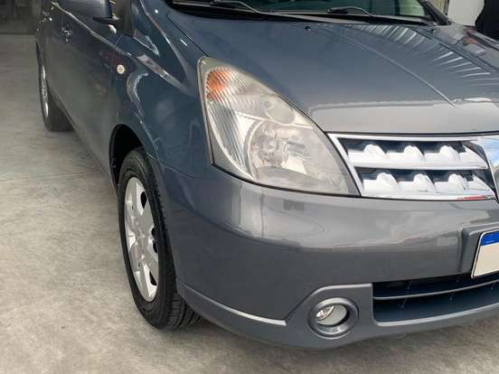 NISSAN-LIVINA-1.8 SL 16V FLEX 4P AUTOMÁTICO NISSAN-LIVINA-2011