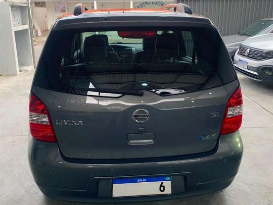 NISSAN-LIVINA-1.8 SL 16V FLEX 4P AUTOMÁTICO NISSAN-LIVINA-2011