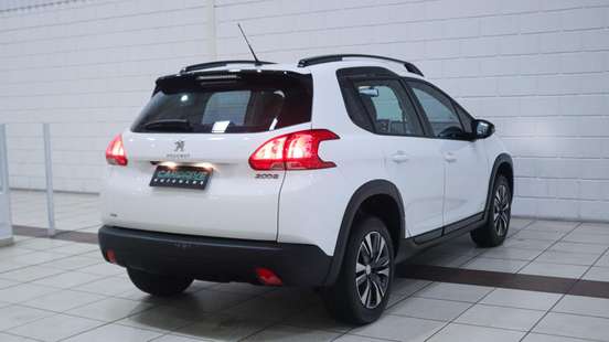 PEUGEOT-2008-2021