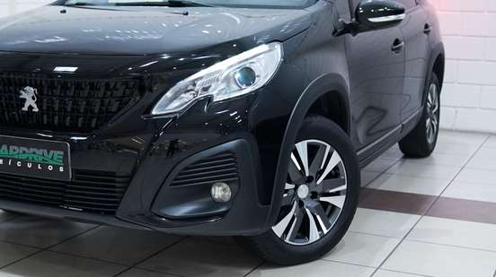 PEUGEOT-2008-2021