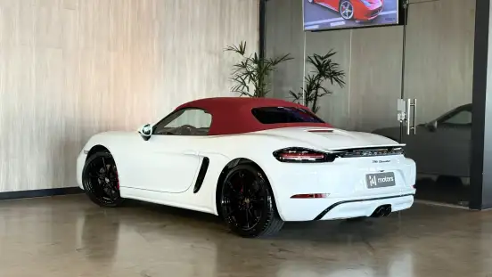 PORSCHE-718-2023