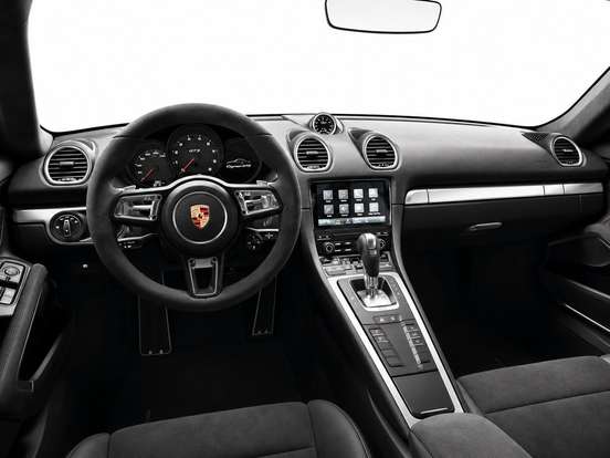 PORSCHE-718-2025