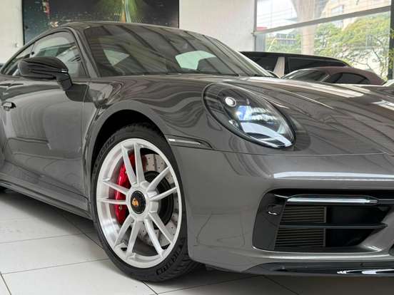 PORSCHE-911-2023