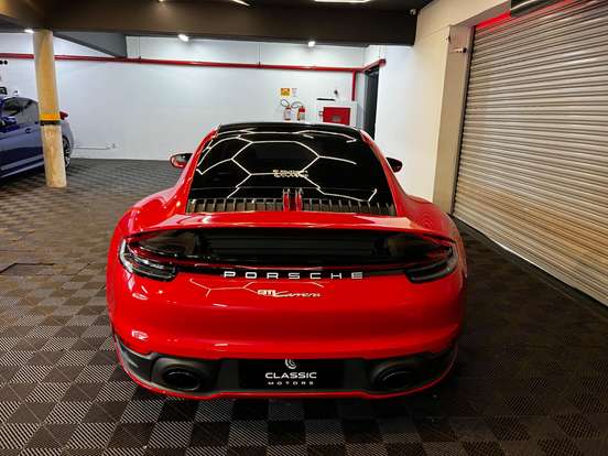 PORSCHE-911-2024