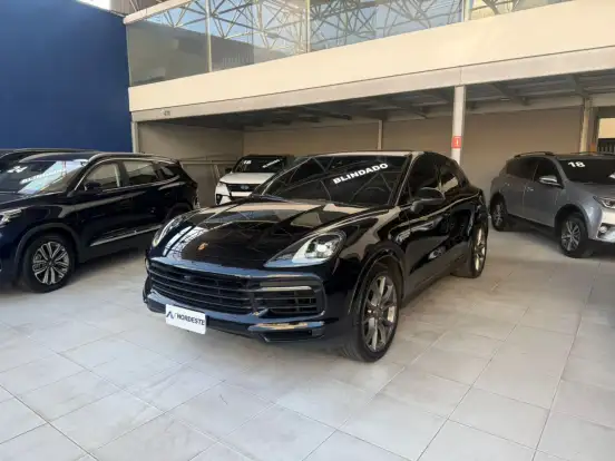 PORSCHE-CAYENNE-2021