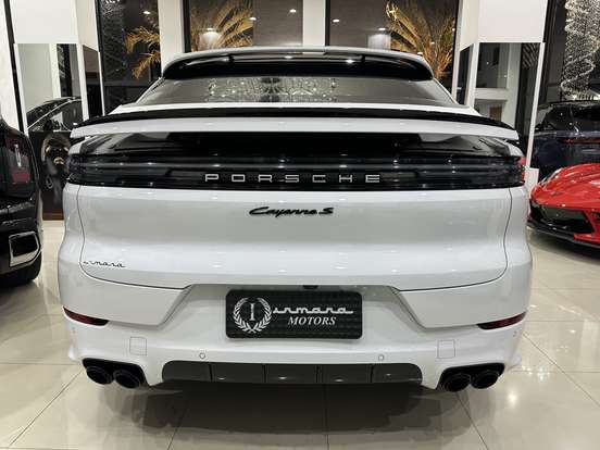 PORSCHE-CAYENNE-2024