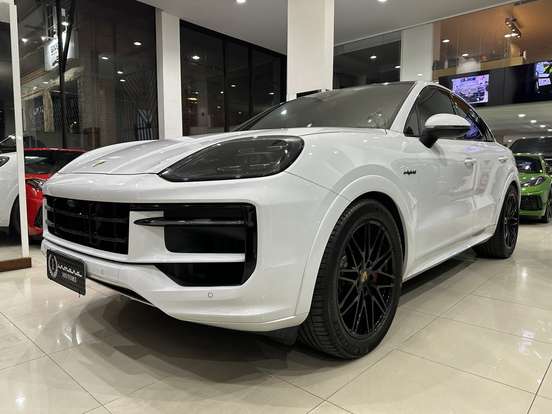 PORSCHE-CAYENNE-2024