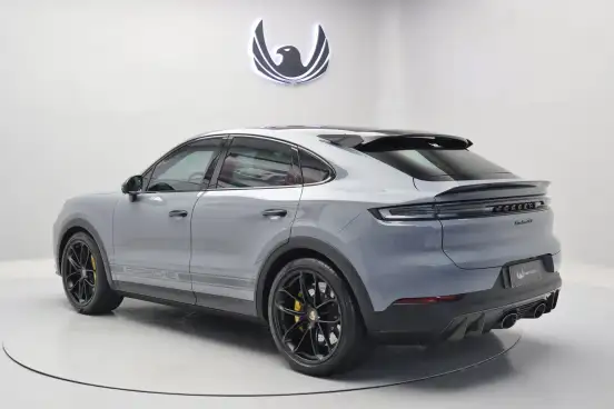 PORSCHE-CAYENNE-2025