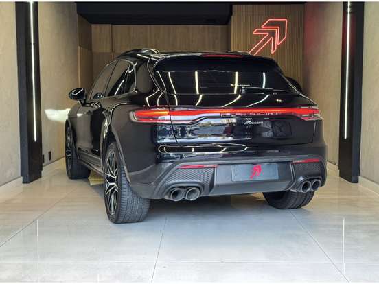 PORSCHE-MACAN-2024
