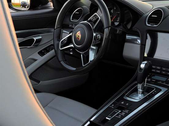PORSCHE-718-2.0 16V H4 GASOLINA BOXSTER PDK PORSCHE-718-2024