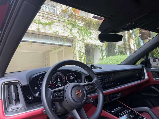 PORSCHE-CAYENNE-2024