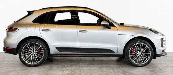 PORSCHE-MACAN-2021