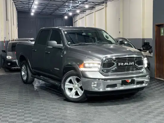 RAM-1500-5.7 V8 GASOLINA LIMITED NIGHT EDITION CD 4X4 AUTOMÁTICO RAM-1500-2023