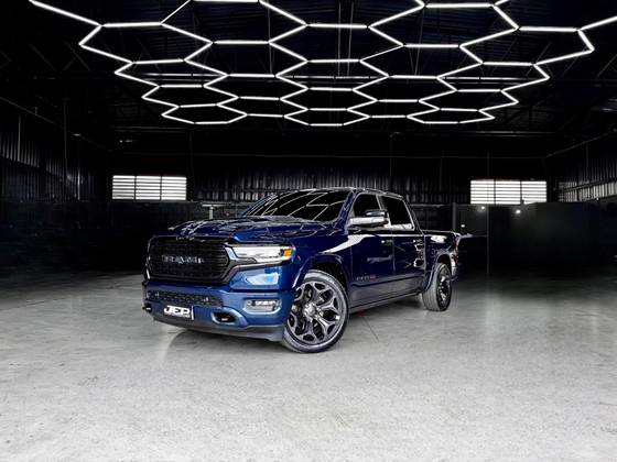 RAM 1500 5.7 V8 GASOLINA LIMITED NIGHT EDITION CD 4X4 AUTOMÁTICO