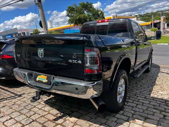 RAM-2500-6.7 LARAMIE 4X4 CD I6 TURBO DIESEL 4P AUTOMÁTICO RAM-2500-2015