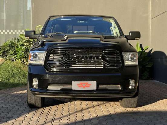 RAM-CLASSIC-5.7 V8 GASOLINA LARAMIE CD 4X4 AUTOMÁTICO RAM-CLASSIC-2022