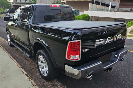 RAM-CLASSIC-5.7 V8 GASOLINA LARAMIE CD 4X4 AUTOMÁTICO RAM-CLASSIC-2023