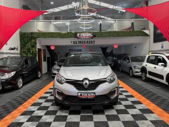 RENAULT CAPTUR 1.6 16V SCE FLEX LIFE X-TRONIC RENAULT CAPTUR 1.6 16V SCE FLEX LIFE X-TRONIC