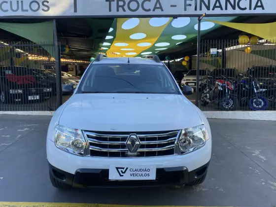 RENAULT DUSTER 1.6 4X2 16V FLEX 4P MANUAL RENAULT DUSTER 1.6 4X2 16V FLEX 4P MANUAL