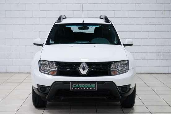 RENAULT-DUSTER-2018