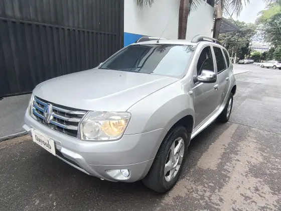 RENAULT DUSTER 2.0 DYNAMIQUE 4X2 16V FLEX 4P AUTOMÁTICO RENAULT DUSTER 2.0 DYNAMIQUE 4X2 16V FLEX 4P AUTOMÁTICO