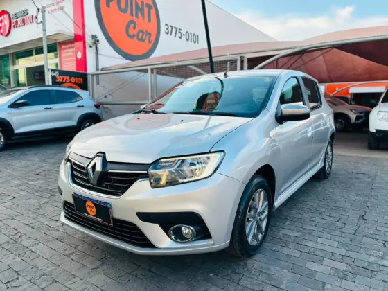 RENAULT SANDERO 1.0 12V SCE FLEX GT LINE MANUAL RENAULT SANDERO 1.0 12V SCE FLEX GT LINE MANUAL