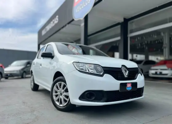 RENAULT SANDERO 1.0 AUTHENTIQUE 16V FLEX 4P MANUAL RENAULT SANDERO 1.0 AUTHENTIQUE 16V FLEX 4P MANUAL