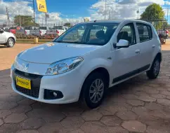 RENAULT SANDERO 1.0 EXPRESSION 16V FLEX 4P MANUAL RENAULT SANDERO 1.0 EXPRESSION 16V FLEX 4P MANUAL