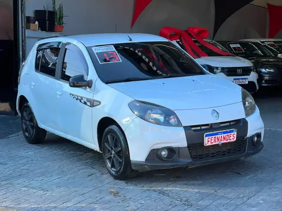 RENAULT SANDERO 1.6 GT LINE LIMITED FLEX 4P MANUAL