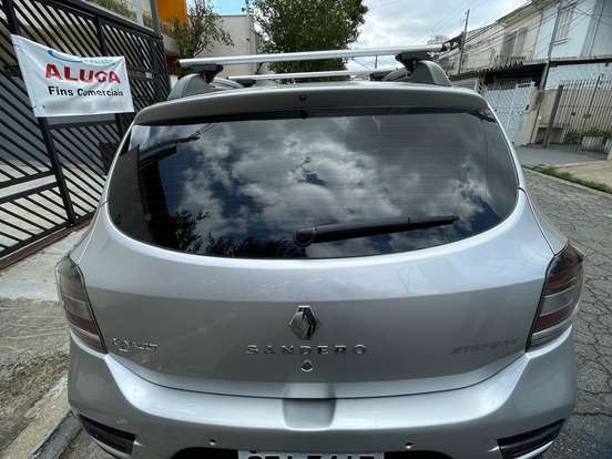 RENAULT-SANDERO-2016