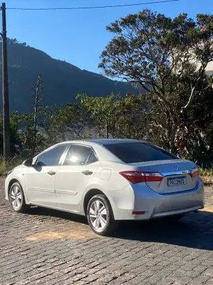 TOYOTA-COROLLA-2014