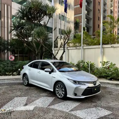 TOYOTA-COROLLA-2020