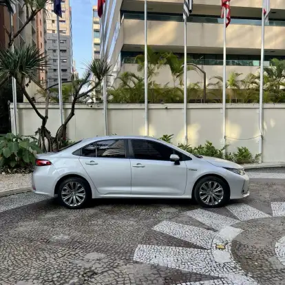TOYOTA-COROLLA-2020