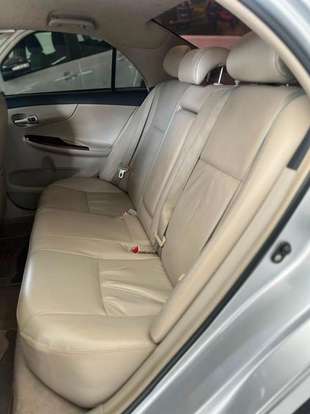 TOYOTA-COROLLA-2011