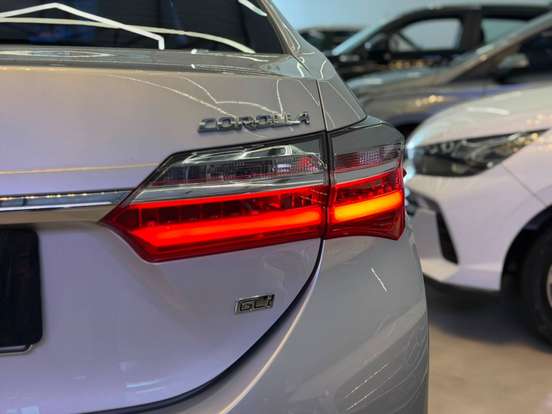 TOYOTA-COROLLA-1.8 GLI 16V FLEX 4P AUTOMÁTICO TOYOTA-COROLLA-2017