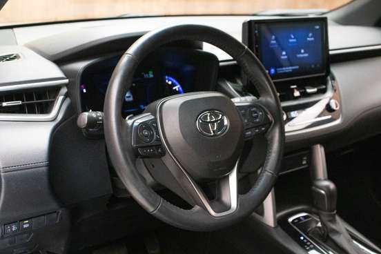 TOYOTA-COROLLA CROSS-2023