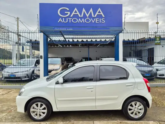 TOYOTA ETIOS 1.5 XLS 16V FLEX 4P AUTOMÁTICO TOYOTA ETIOS 1.5 XLS 16V FLEX 4P AUTOMÁTICO