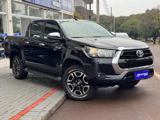 TOYOTA HILUX 2.8 D-4D TURBO DIESEL CD SRV 4X4 AUTOMÁTICO TOYOTA HILUX 2.8 D-4D TURBO DIESEL CD SRV 4X4 AUTOMÁTICO