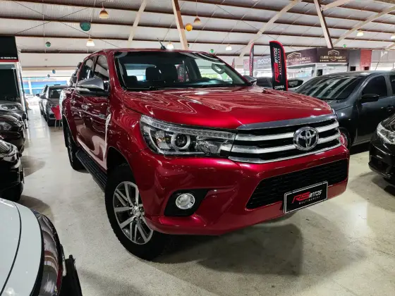 TOYOTA HILUX 2.8 SRX 4X4 CD 16V DIESEL 4P AUTOMÁTICO TOYOTA HILUX 2.8 SRX 4X4 CD 16V DIESEL 4P AUTOMÁTICO