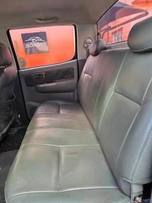TOYOTA-HILUX-2012