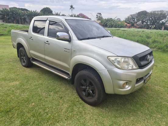 TOYOTA-HILUX-2009