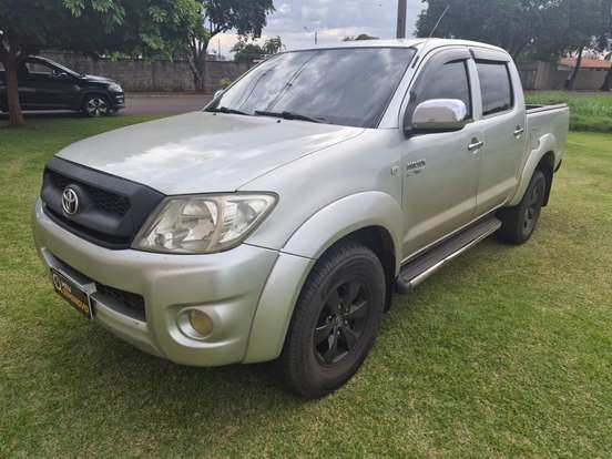 TOYOTA-HILUX-2009